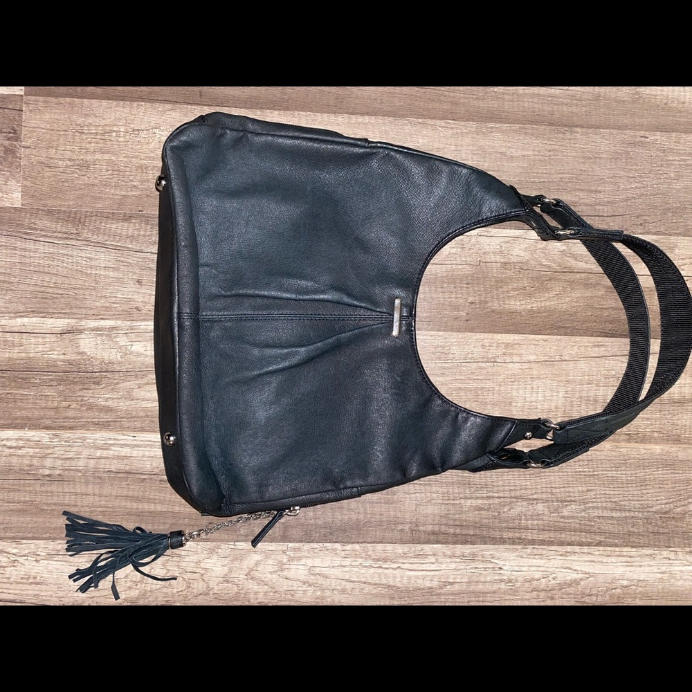 Women’s concealed carry leather purse